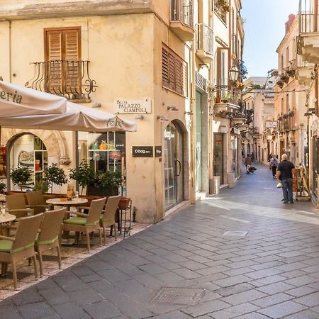 Varo Apartment Taormina Bagian luar foto