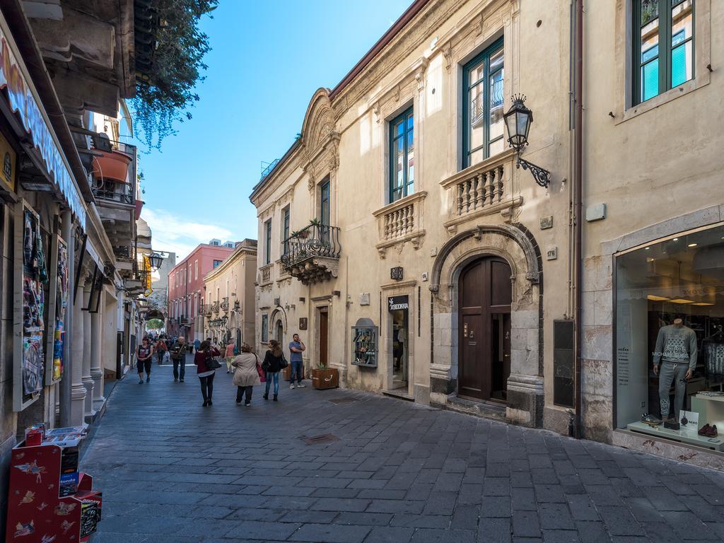 Varo Apartment Taormina Bagian luar foto
