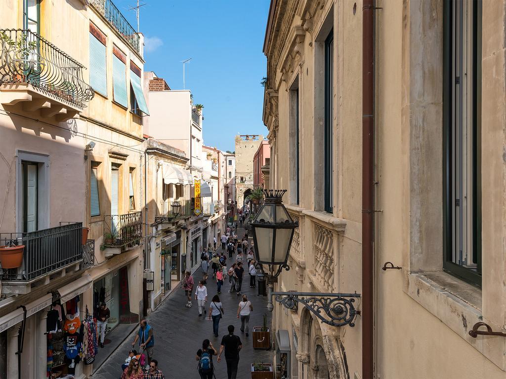 Varo Apartment Taormina Bagian luar foto