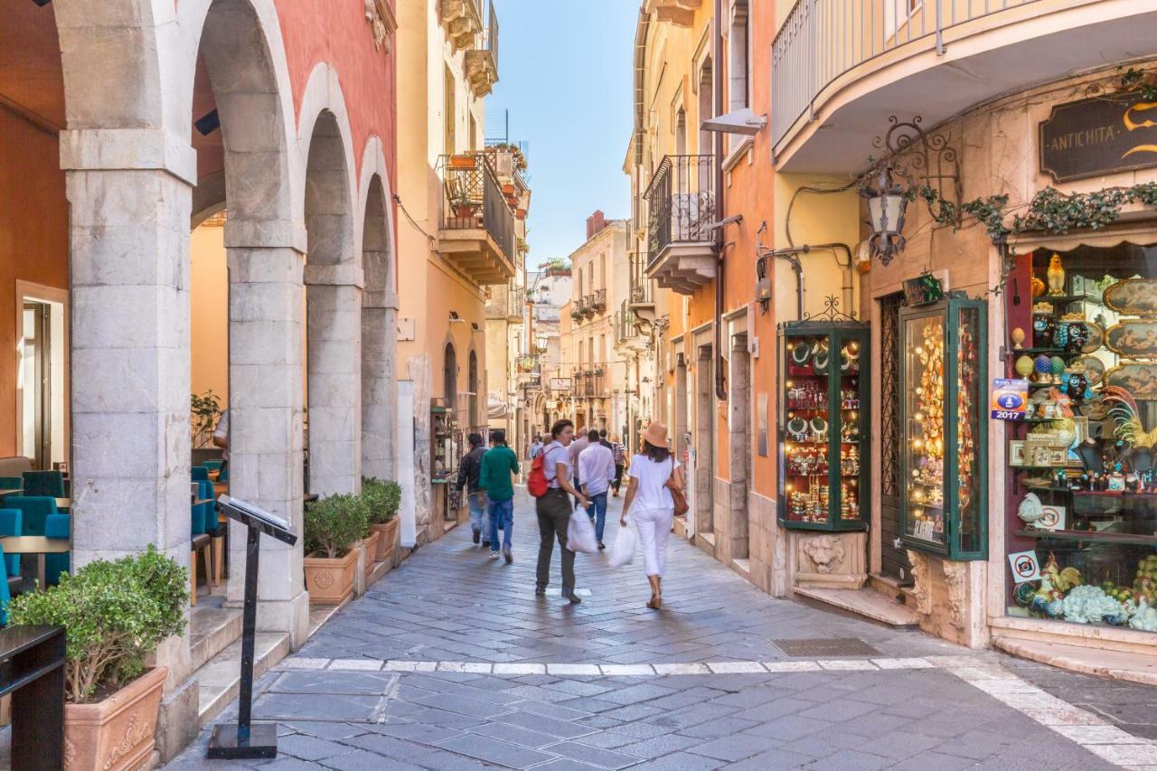 Varo Apartment Taormina Bagian luar foto
